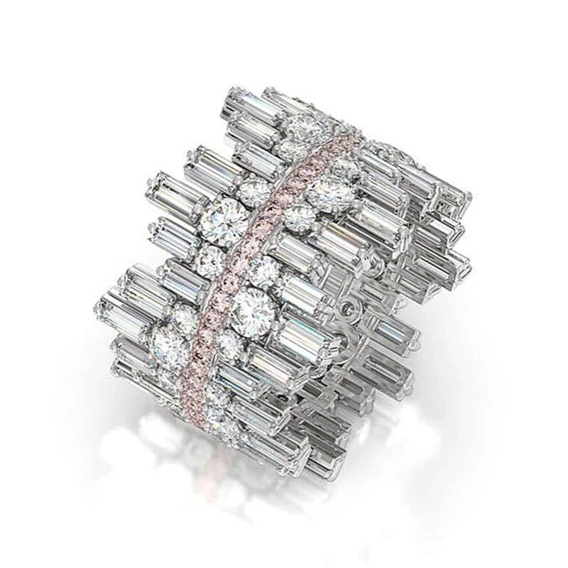 Fashionable Finger Jewelry Ring For Women Luxurious Engagement Ring