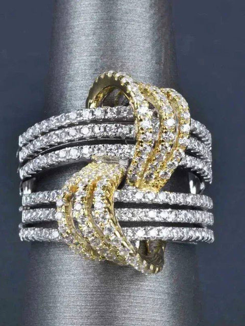 Fashionable Finger Jewelry Ring For Women Luxurious Engagement Ring